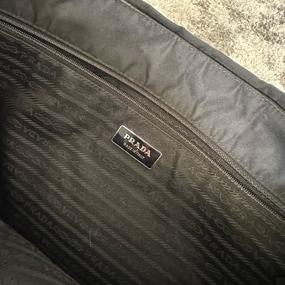 Vintage Prada nylon shoulder bag - Picture 8 of 8